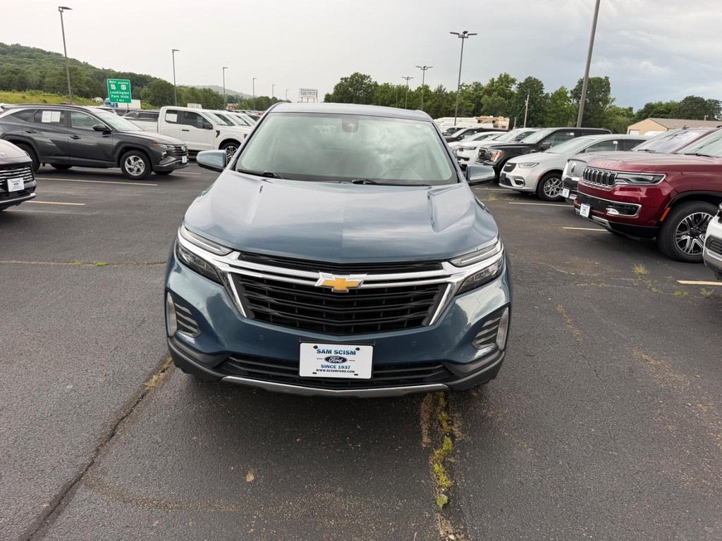 Chevrolet Equinox Vehicle Full-screen Gallery Image 09