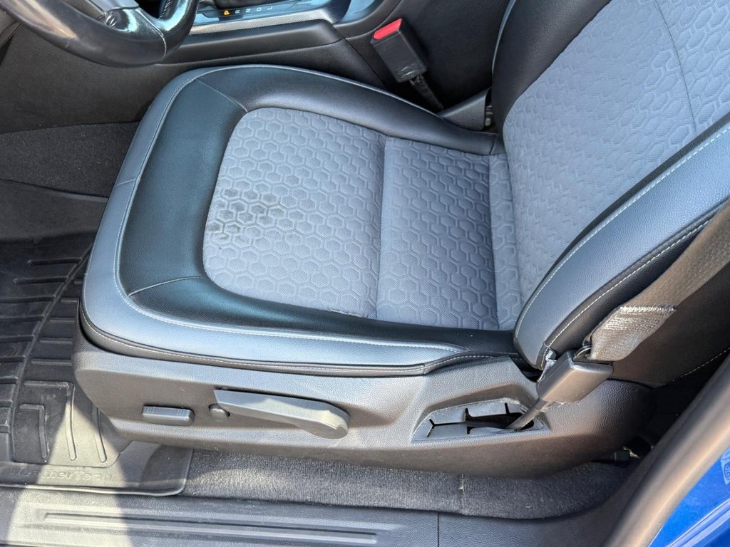 Chevrolet Colorado Vehicle Full-screen Gallery Image 17