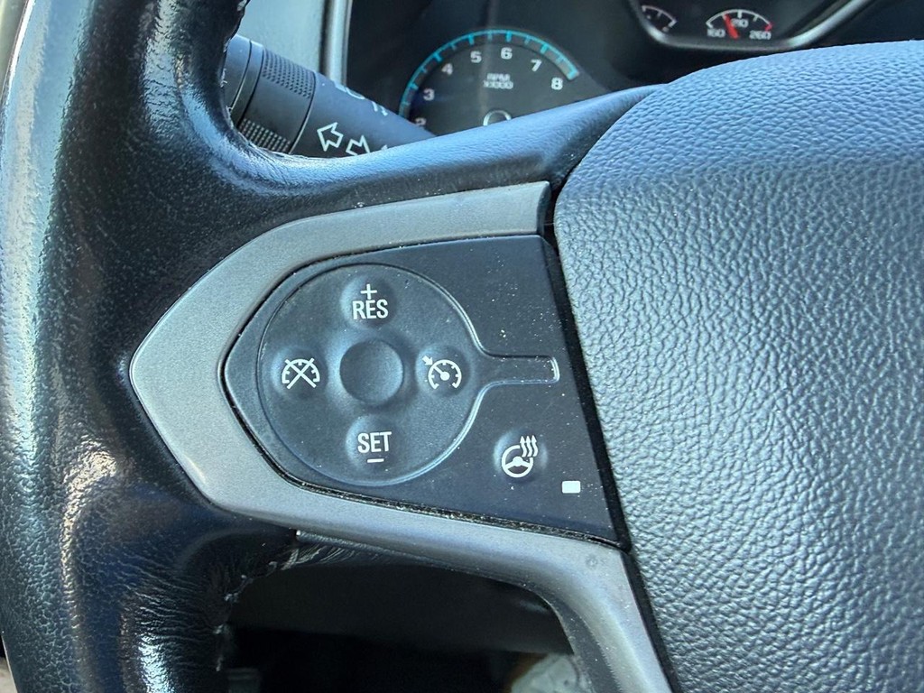 Chevrolet Colorado Vehicle Full-screen Gallery Image 18