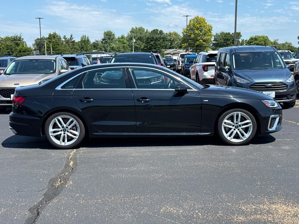 Audi A4 Sedan Vehicle Full-screen Gallery Image 02