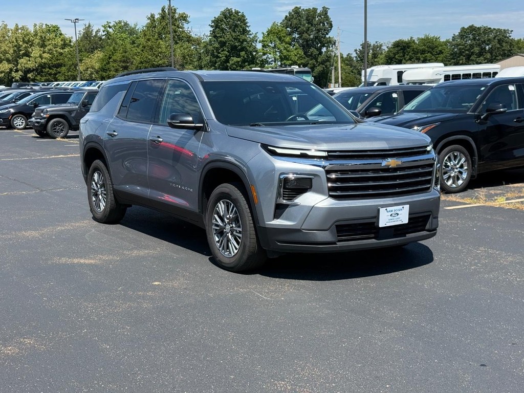 Chevrolet Traverse Vehicle Full-screen Gallery Image 01