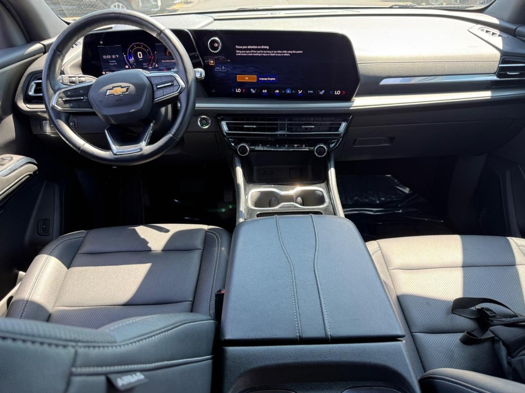 Chevrolet Traverse Vehicle Full-screen Gallery Image 12