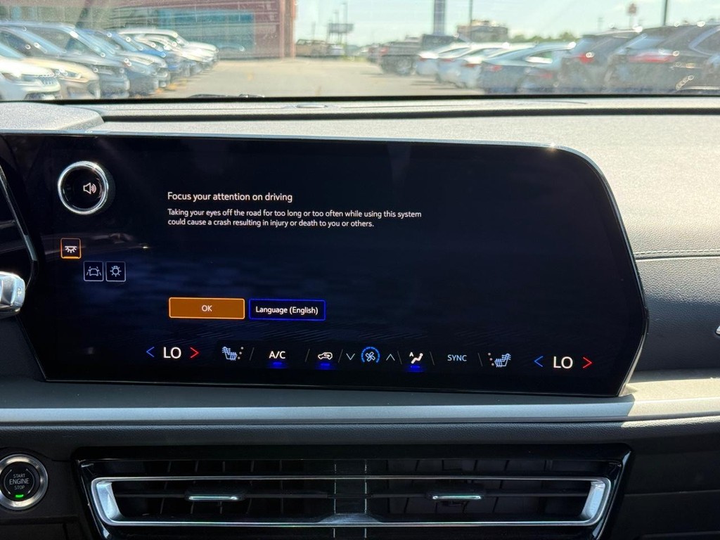 Chevrolet Traverse Vehicle Full-screen Gallery Image 14