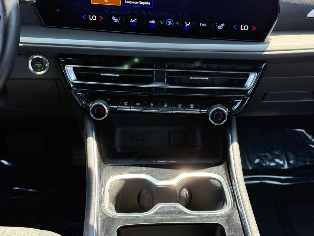 Chevrolet Traverse Vehicle Full-screen Gallery Image 15
