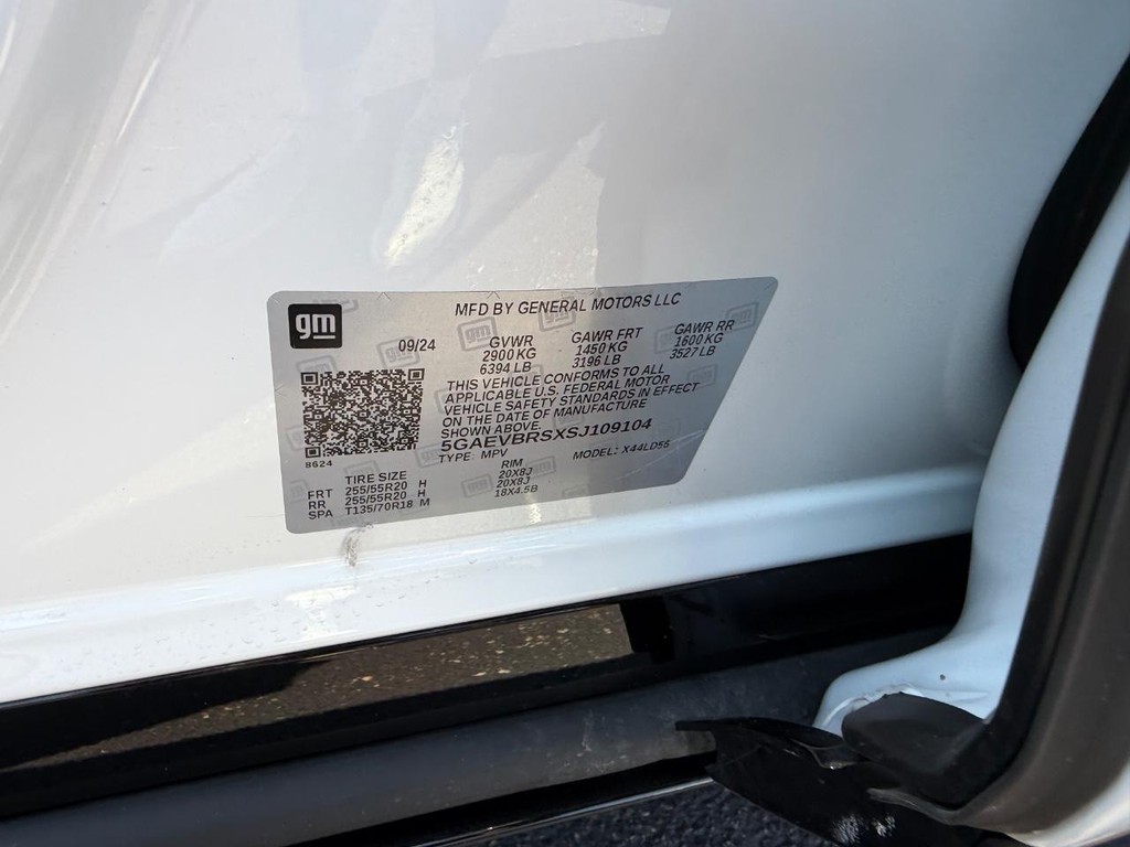 Buick Enclave Vehicle Full-screen Gallery Image 26