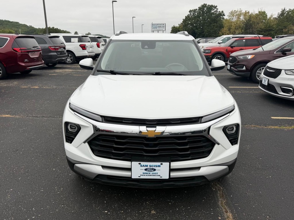 Chevrolet TrailBlazer Vehicle Full-screen Gallery Image 09
