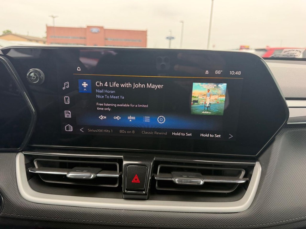 Chevrolet TrailBlazer Vehicle Full-screen Gallery Image 15