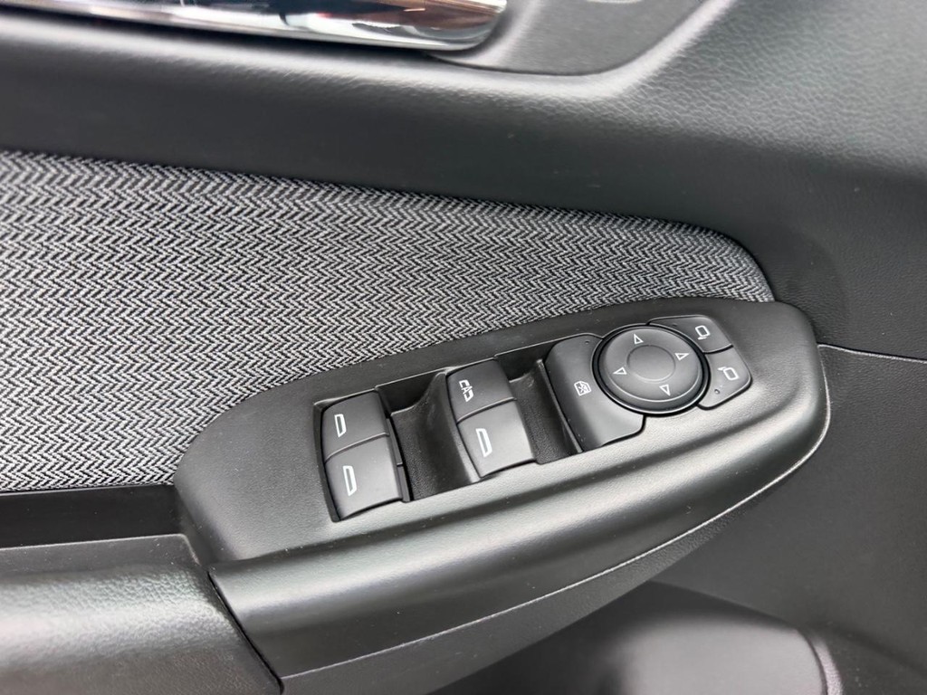 Chevrolet TrailBlazer Vehicle Full-screen Gallery Image 19