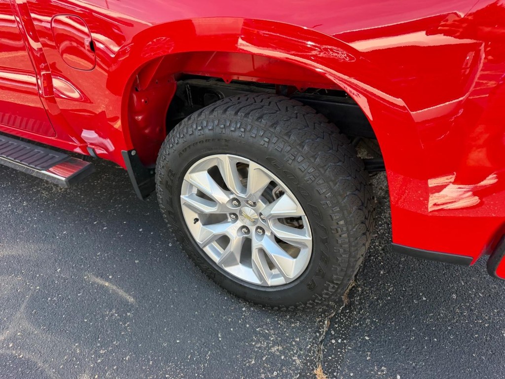 Chevrolet Silverado 1500 Vehicle Full-screen Gallery Image 06