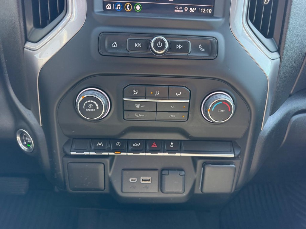 Chevrolet Silverado 1500 Vehicle Full-screen Gallery Image 14