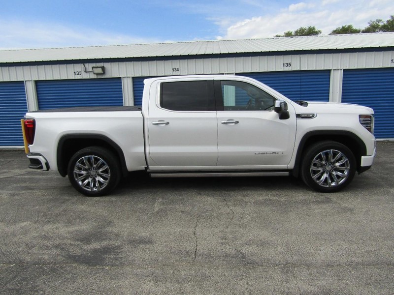 GMC Sierra 1500 Vehicle Full-screen Gallery Image 02