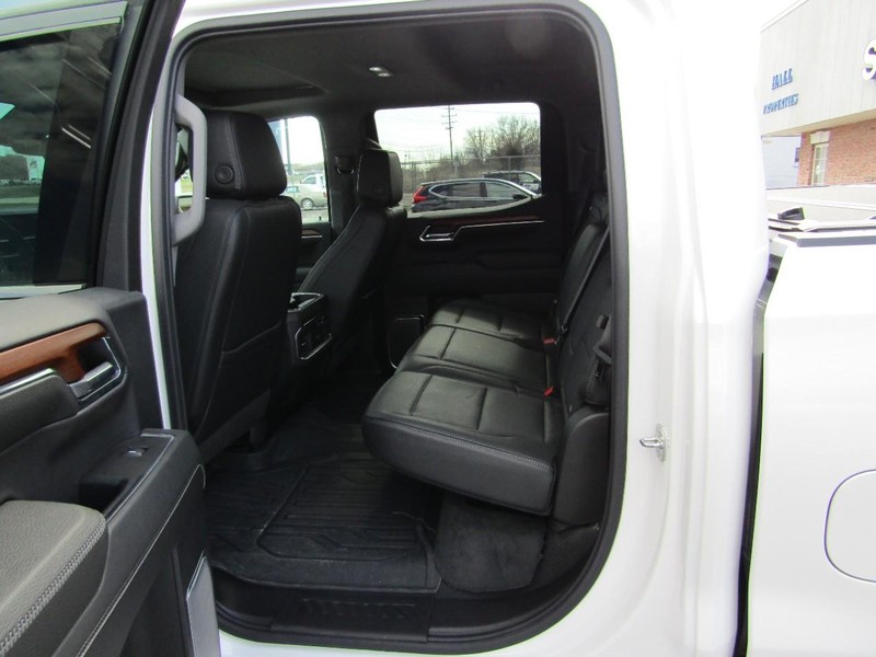 GMC Sierra 1500 Vehicle Full-screen Gallery Image 13