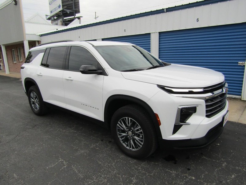 Chevrolet Traverse Vehicle Full-screen Gallery Image 01