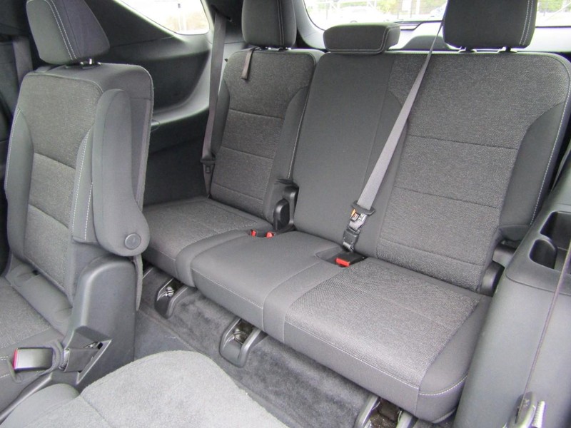 Chevrolet Traverse Vehicle Full-screen Gallery Image 13