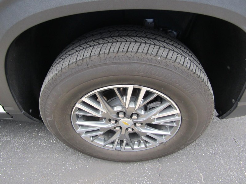 Chevrolet Traverse Vehicle Full-screen Gallery Image 15