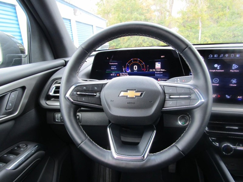 Chevrolet Traverse Vehicle Full-screen Gallery Image 04
