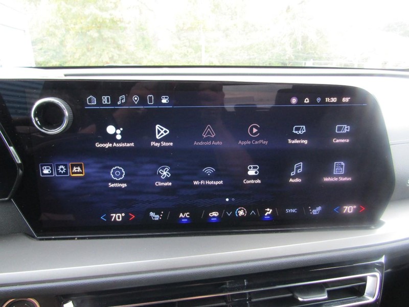 Chevrolet Traverse Vehicle Full-screen Gallery Image 11