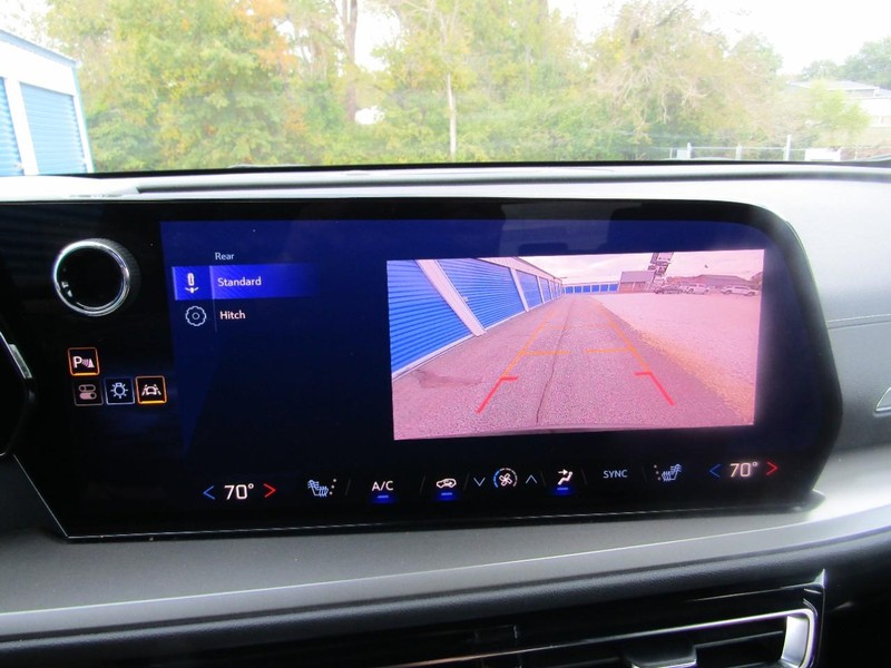 Chevrolet Traverse Vehicle Full-screen Gallery Image 13