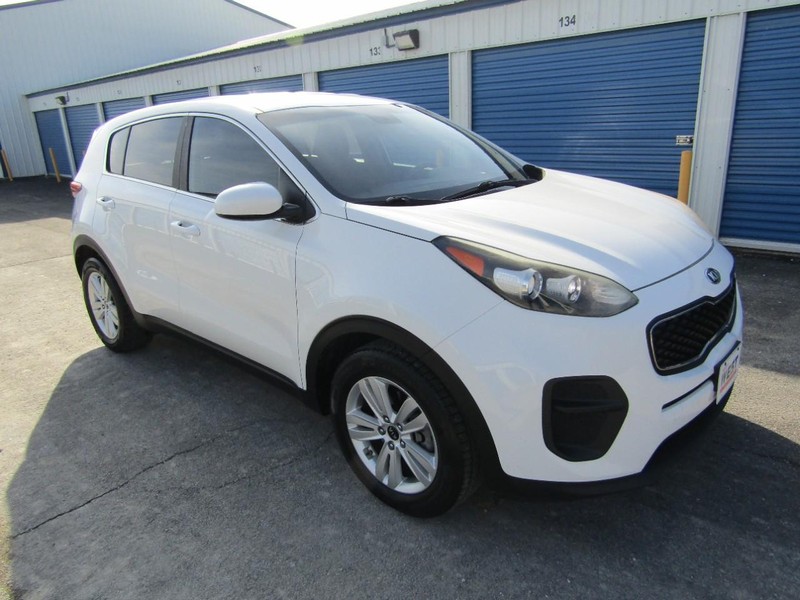 Kia Sportage Vehicle Full-screen Gallery Image 01