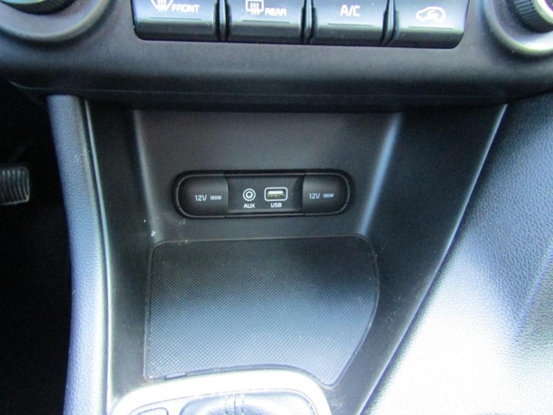 Kia Sportage Vehicle Full-screen Gallery Image 12