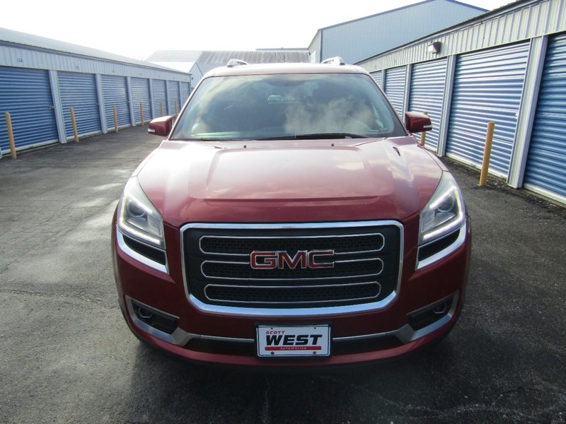 GMC Acadia Vehicle Full-screen Gallery Image 05