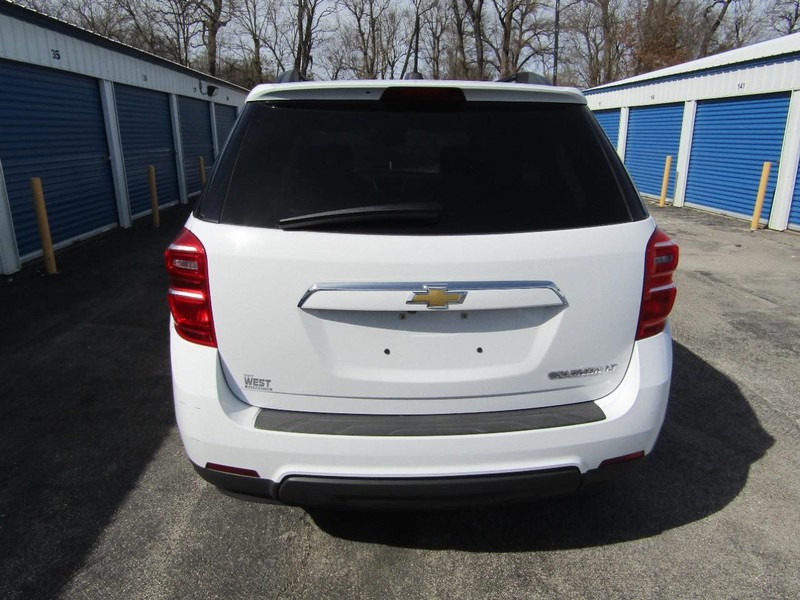 Chevrolet Equinox Vehicle Full-screen Gallery Image 09