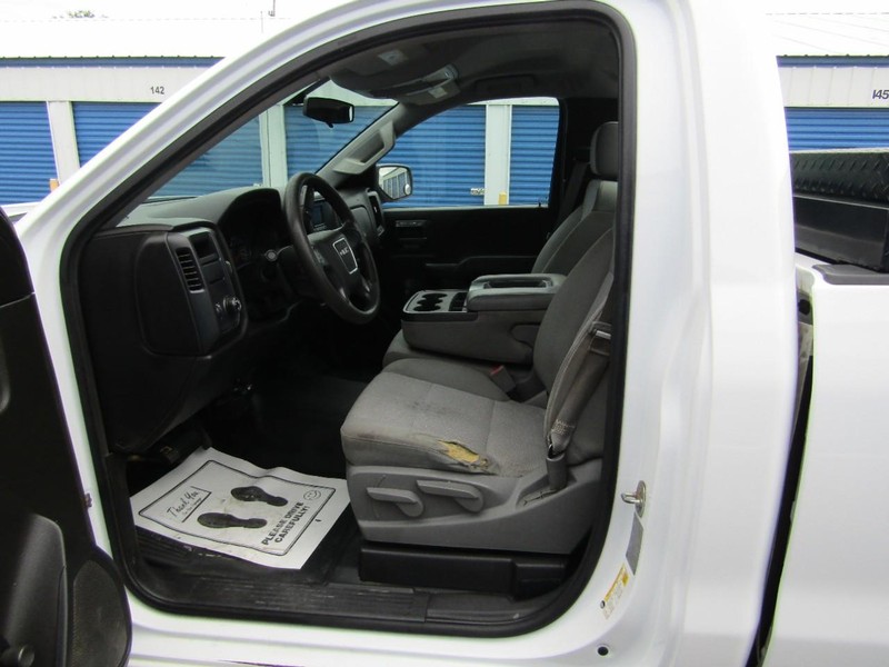 GMC Sierra 1500 Vehicle Full-screen Gallery Image 02