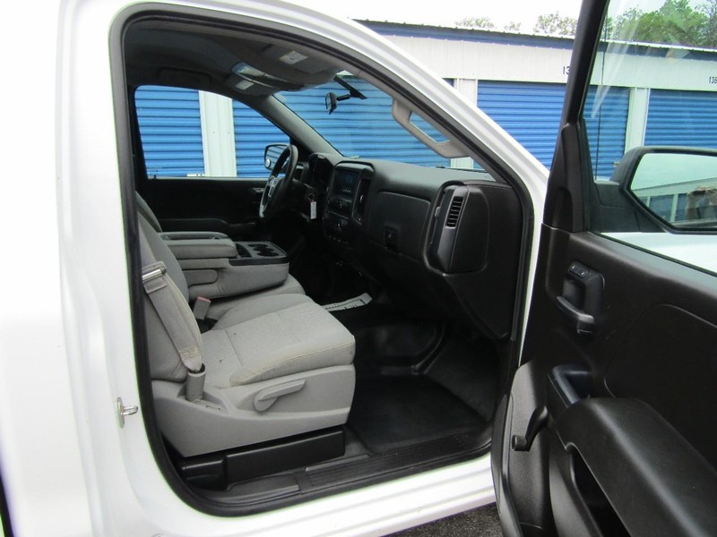 GMC Sierra 1500 Vehicle Full-screen Gallery Image 11