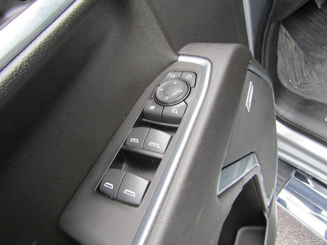 2023 GMC Sierra 1500 SLT - Photo 10