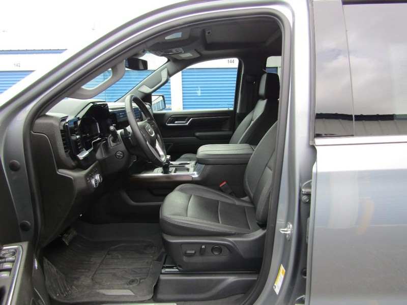 GMC Sierra 1500 Vehicle Full-screen Gallery Image 02