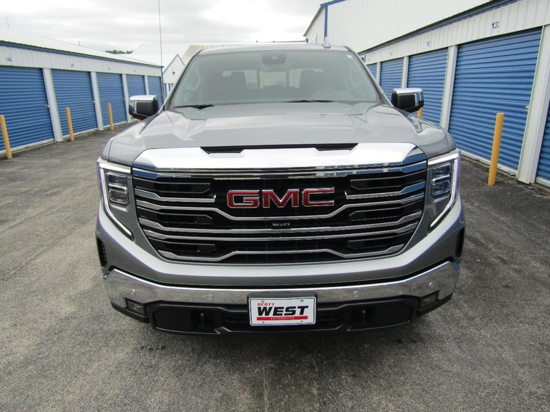 GMC Sierra 1500 Vehicle Full-screen Gallery Image 05