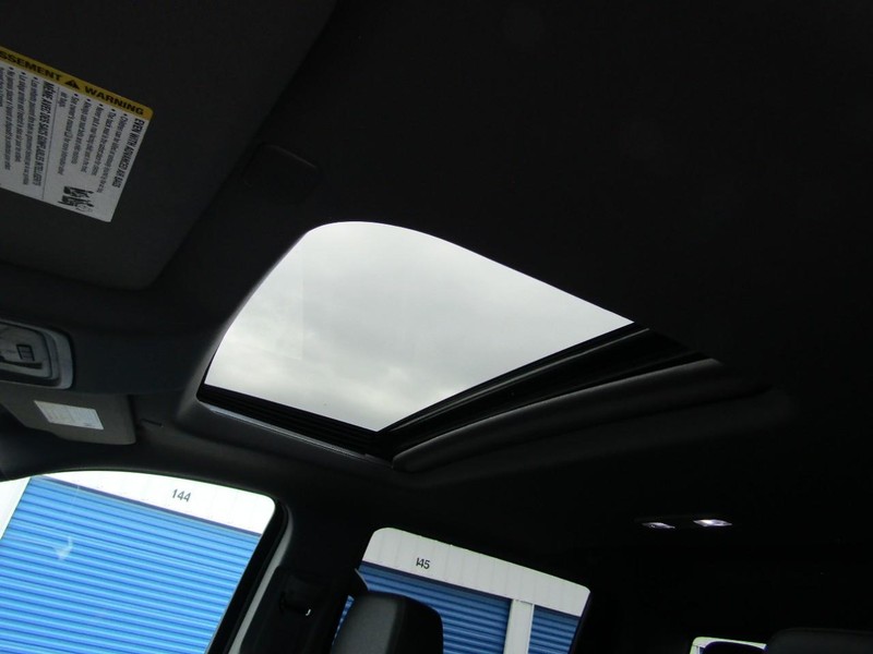 GMC Sierra 1500 Vehicle Full-screen Gallery Image 15