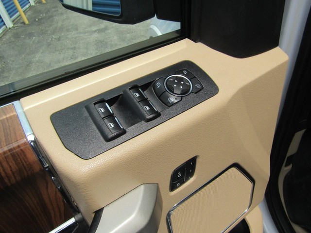2016 Ford F-150 Lariat - Photo 10