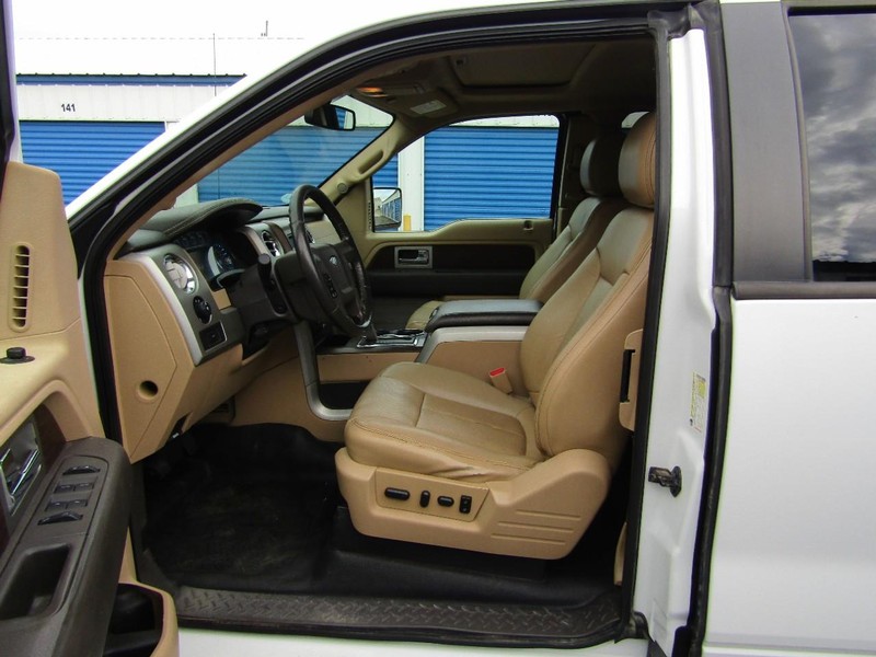 Ford F-150 Vehicle Full-screen Gallery Image 02