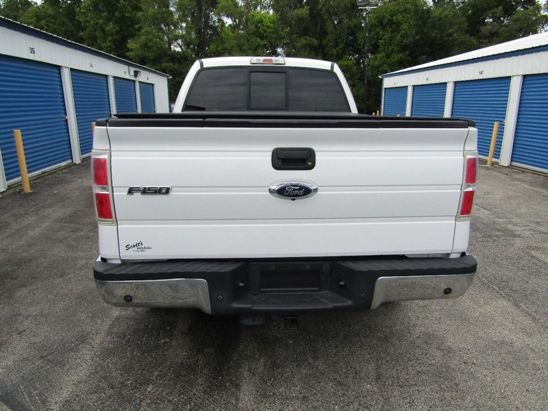 Ford F-150 Vehicle Full-screen Gallery Image 09