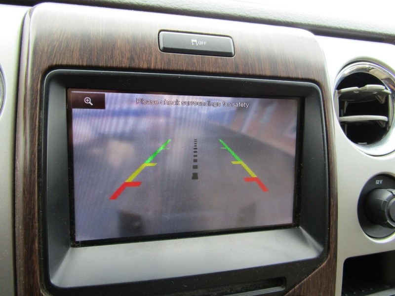 Ford F-150 Vehicle Full-screen Gallery Image 11