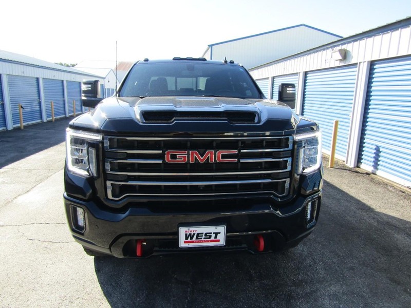 GMC Sierra 2500HD Vehicle Full-screen Gallery Image 05
