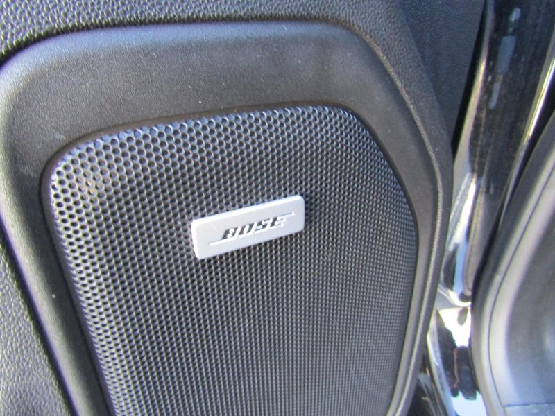 GMC Sierra 2500HD Vehicle Full-screen Gallery Image 11