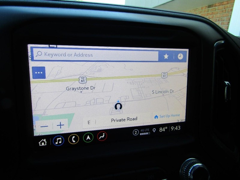 GMC Sierra 2500HD Vehicle Full-screen Gallery Image 15