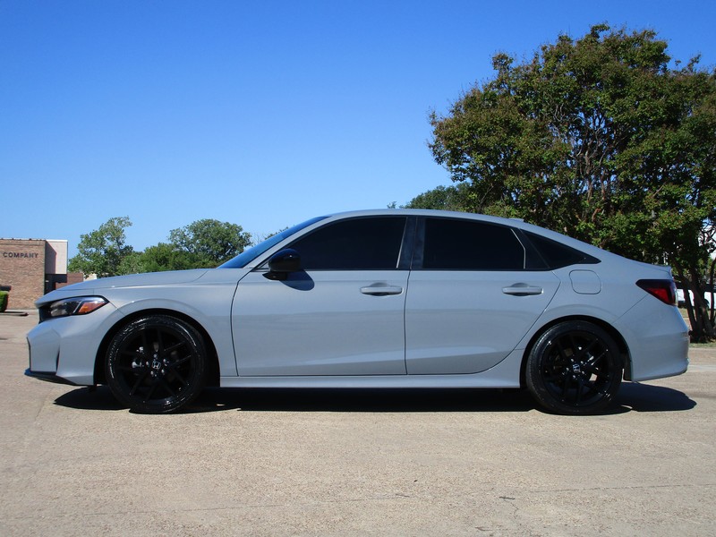 Honda Civic Sedan Vehicle Full-screen Gallery Image 03