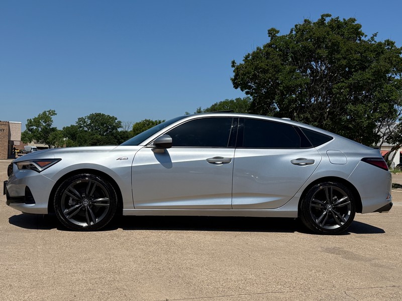 Acura Integra Vehicle Full-screen Gallery Image 03