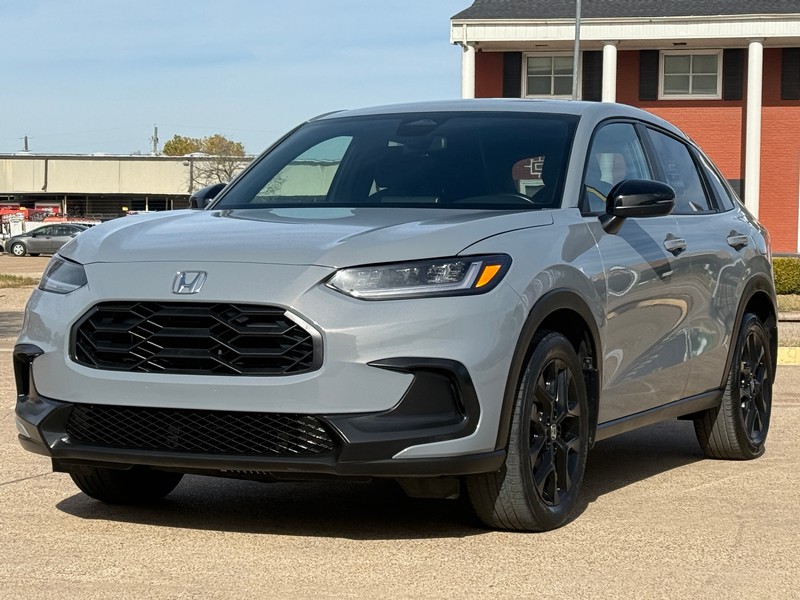 Honda HR-V Vehicle Full-screen Gallery Image 01