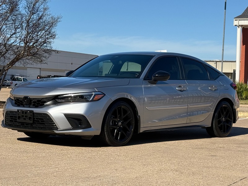 Honda Civic Hatchback Vehicle Full-screen Gallery Image 02