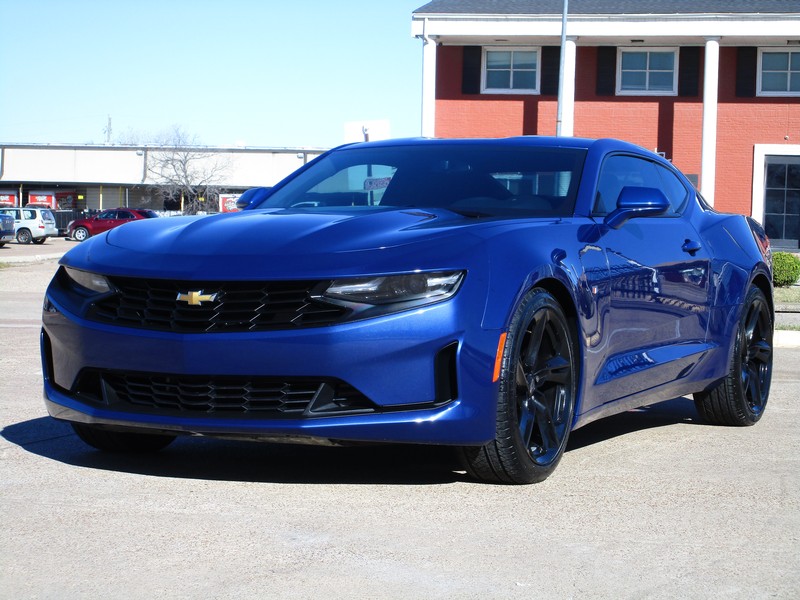 Chevrolet Camaro Vehicle Full-screen Gallery Image 01