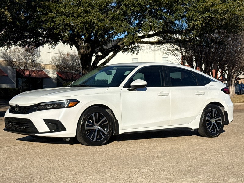 Honda Civic Hatchback Vehicle Full-screen Gallery Image 02