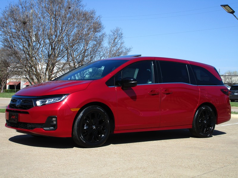 Honda Odyssey Vehicle Full-screen Gallery Image 02