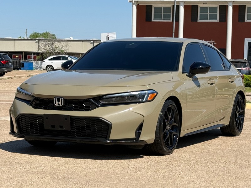 Honda Civic Hatchback Vehicle Full-screen Gallery Image 01