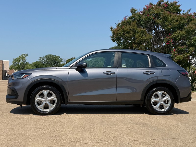 Honda HR-V Vehicle Full-screen Gallery Image 03