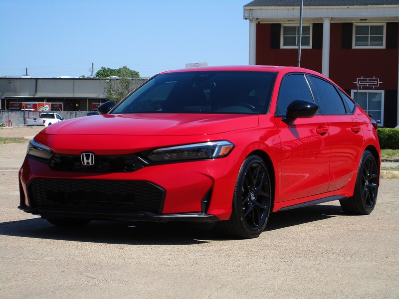 Honda Civic Hatchback Vehicle Full-screen Gallery Image 01