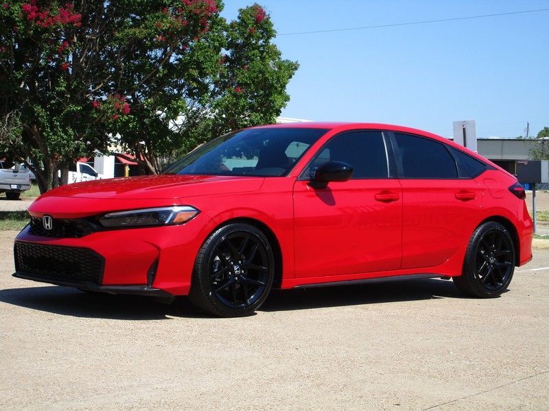 Honda Civic Hatchback Vehicle Full-screen Gallery Image 02